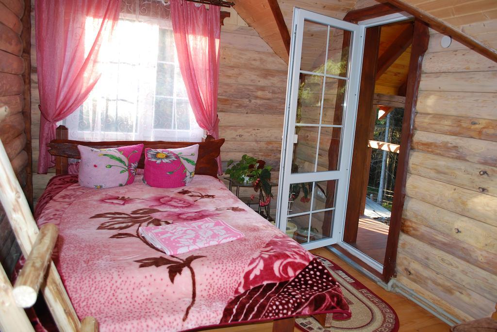 Cottage 12 Months Vorokhta Rom bilde